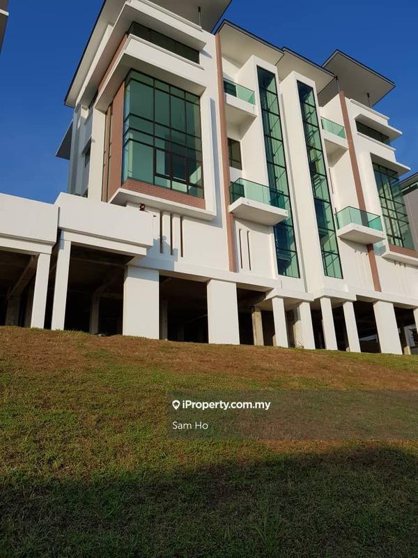 Semi-Detached House for Sale in Putra Heights, Subang Jaya by Sam Ho - iProperty.com.my