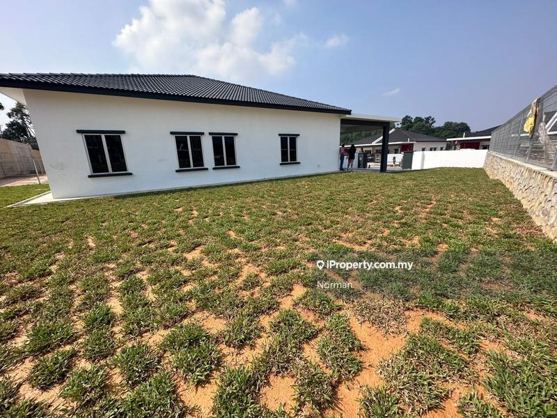 Semi-Detached House for Sale in [NEW LAUNCH] 40'x120' Single Storey Luxury Semi D, Senawang by Norman - iProperty.com.my