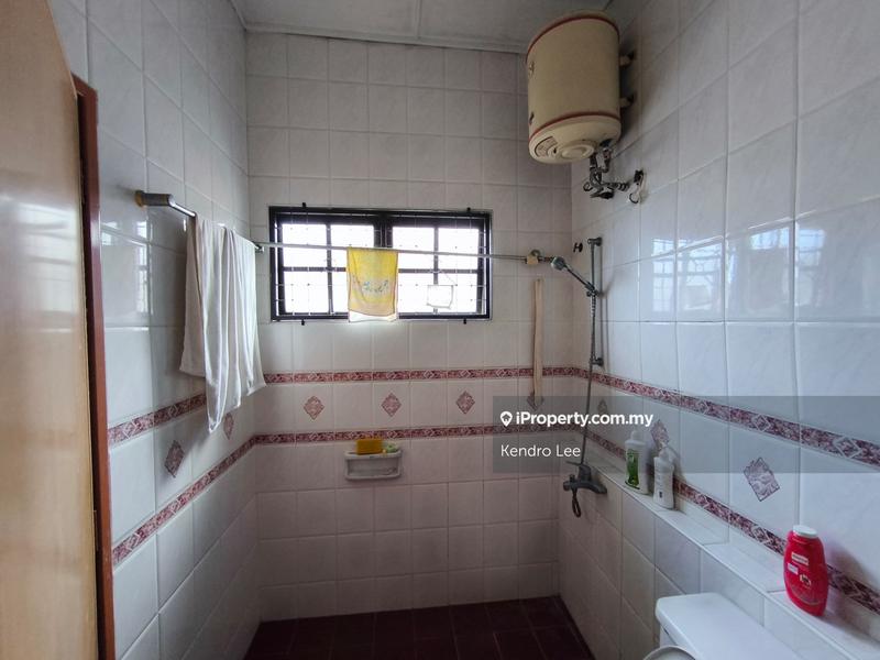 Rumah Berkembar untuk Dijual di Bukit Rahman Putra, Sungai Buloh oleh Kendro Lee - iProperty.com.my
