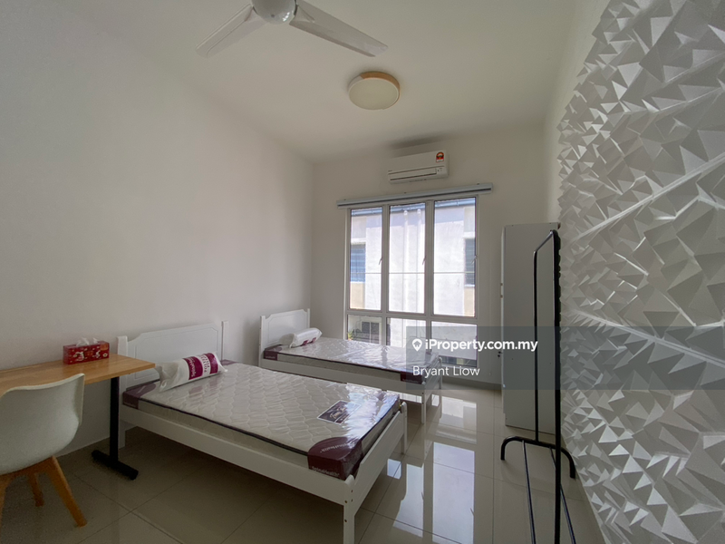 Rumah Berangkai 2 Tingkat untuk Disewa di Country Villa Corner MITC Vista, Ayer Keroh oleh Bryant Liow - iProperty.com.my