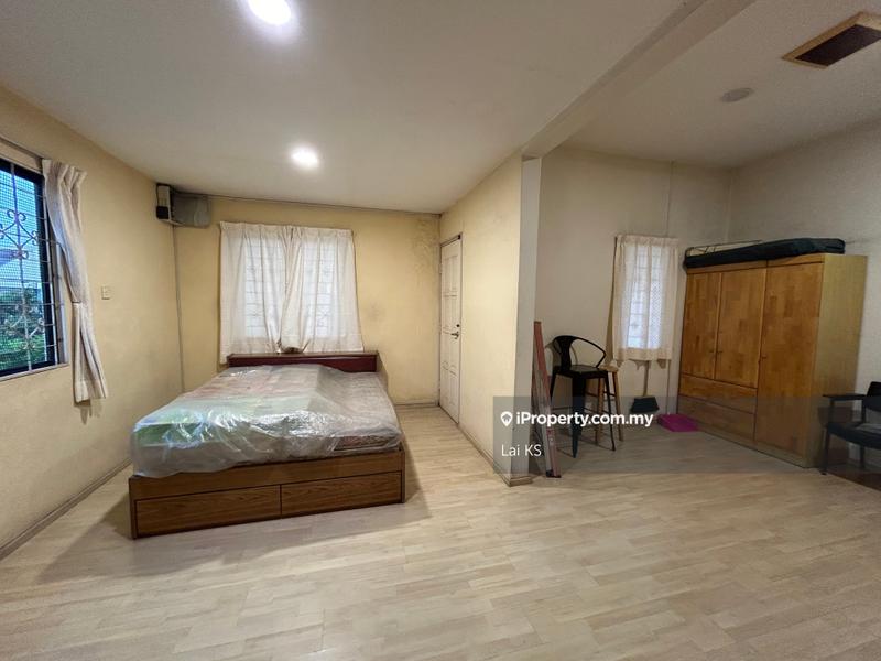 Rumah Berkembar untuk Dijual di Taman Overseas Union (Taman Oug), Jalan Klang Lama (Old Klang Road) oleh Lai KS - iProperty.com.my