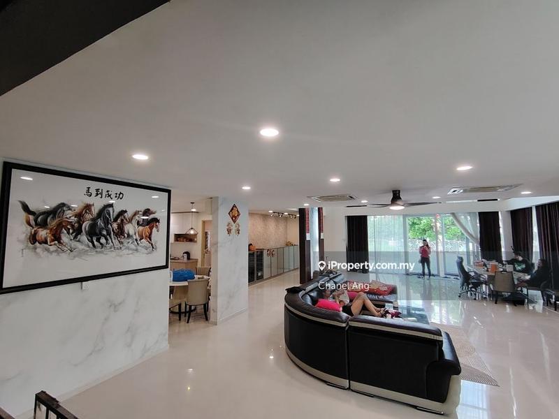 Rumah Berkembar untuk Dijual di Taman Molek, Johor Bahru oleh Chanel Ang - iProperty.com.my