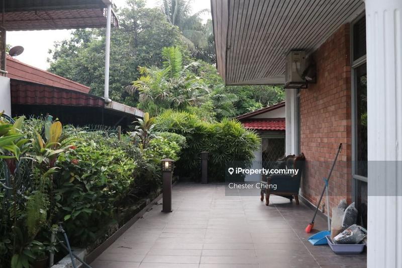 Bungalow House for Sale in SS19, Subang Jaya by Chester Cheng - iProperty.com.my