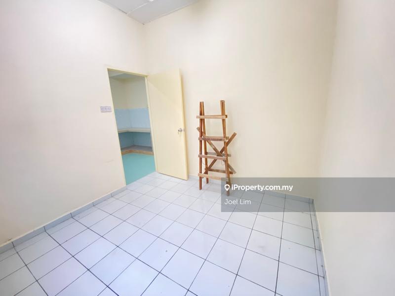 1-storey Terraced House for Sale in Taman Telok, Telok Panglima Garang by Joel Lim - iProperty.com.my