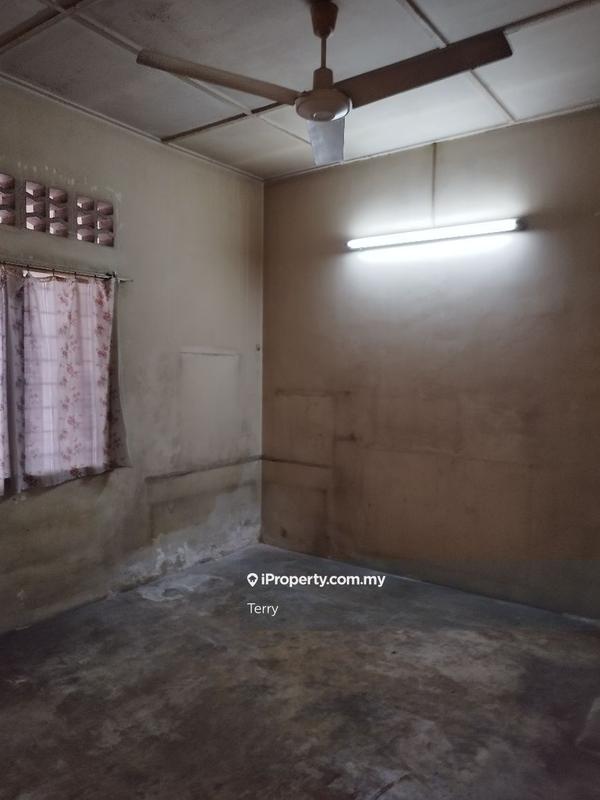 1-storey Terraced House for Sale in Petaling Jaya, Selangor by Terry - iProperty.com.my