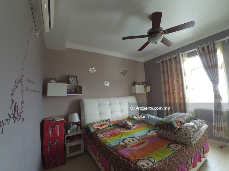 Condominium for Sale in Pearl Avenue by Loo Wan Yen - iProperty.com.my