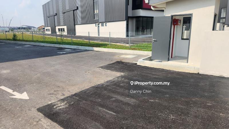 Warehouse for Rent in i8B @ Bandar Bukit Raja Industrial Gateway, Bukit Raja by Danny Chin - iProperty.com.my