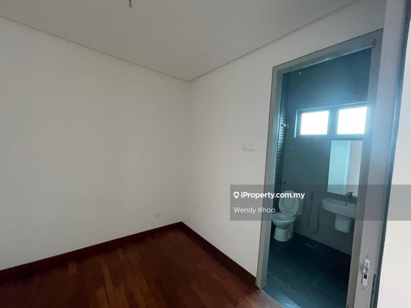Rumah Teres 3-Tingkat untuk Dijual di Bandar Putra Permai, Seri Kembangan oleh Lawrence Khoo - iProperty.com.my