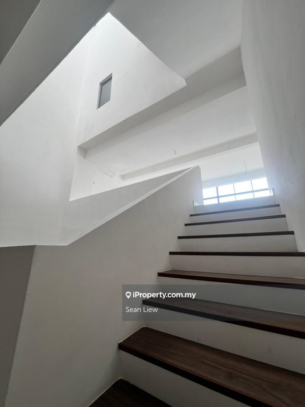 3.5-storey Terraced House for Sale in Empire Residence , Damansara Perdana, Petaling Jaya by Sean Liew - iProperty.com.my