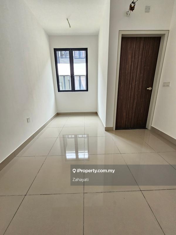Rumah Berangkai 2 Tingkat untuk Dijual di Elmina East, Intermediate Ilham Residences 2, Shah Alam oleh Zahayati - iProperty.com.my