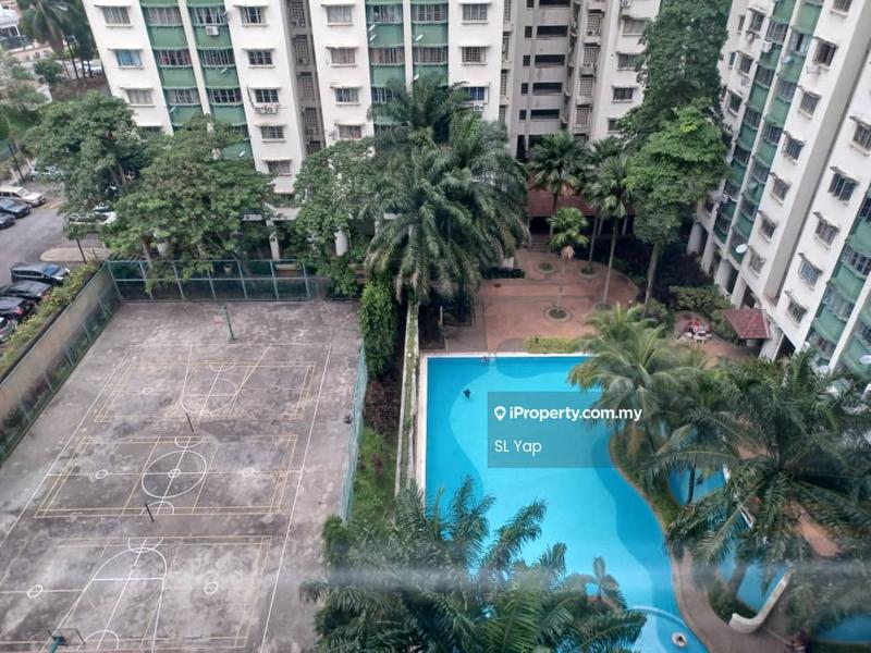 Condominium untuk Dijual di Danau Idaman oleh SL Yap - Pool - iProperty.com.my