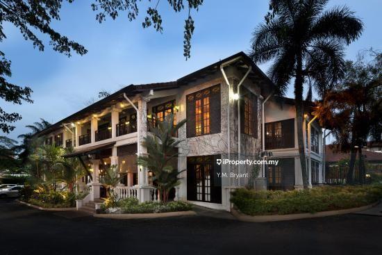 Bungalow House for Sale in SAUJANA GOLF PINGGIRAN GOLF LAKEVIEW, Saujana by Bryant Be - iProperty.com.my