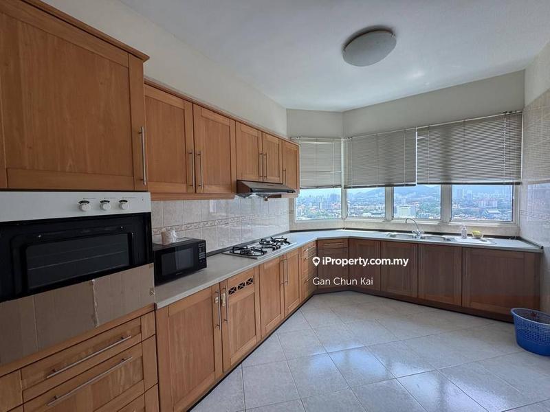 Condominium for Rent in Gurney Beach Resort by Gan Chun Kai - iProperty.com.my