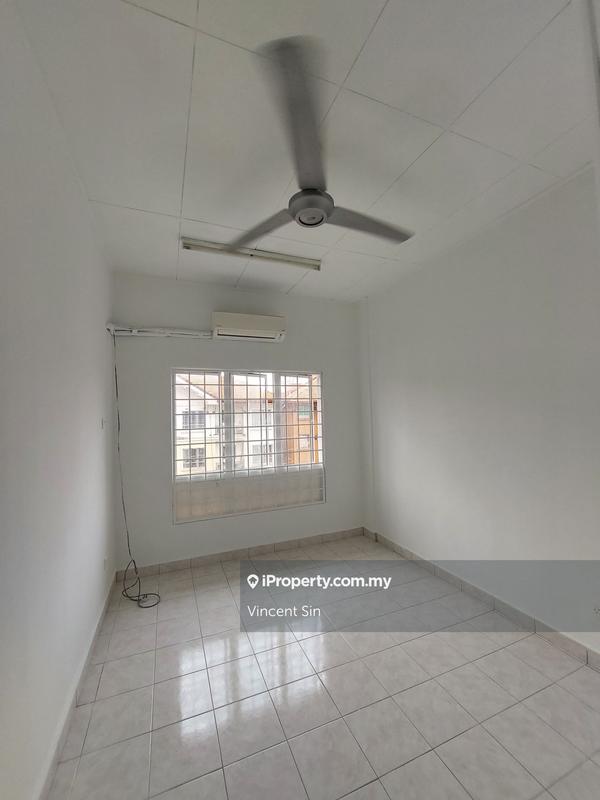 Apartment for Sale in Pangsapuri Seroja by Vincent Sin - iProperty.com.my