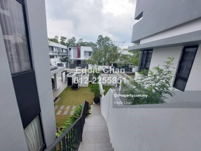 Bungalow House for Sale in Twin Palms Kemensah, Ulu Kelang by Eddie Chan - iProperty.com.my