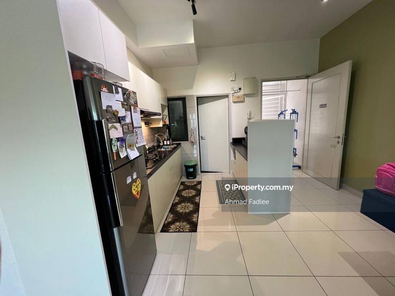 Condominium for Sale in Lake Vista Residence (Tasik Vista Residen) by Ahmad Fadlee - iProperty.com.my