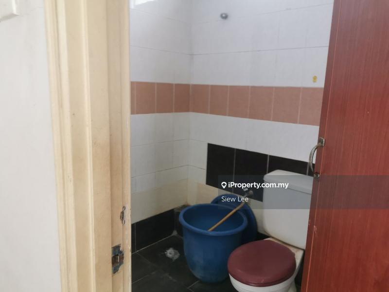 Bungalow House for Sale in Saujana Akasia, Sungai Buloh by Siew Lee - iProperty.com.my