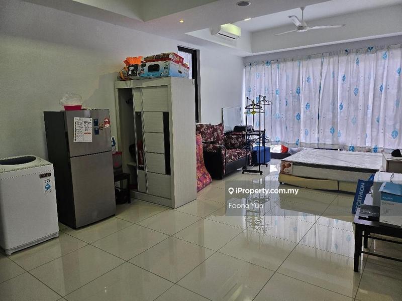 For Sale - Icon Residenz 1 @ Icon City