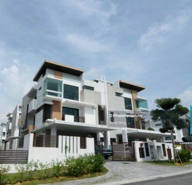 Semi-Detached House for Sale in Taman Sunville, Kajang by Stella Seng - iProperty.com.my