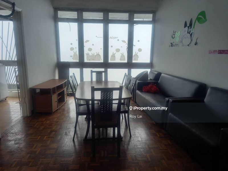 For Rent - Ria Apartment
