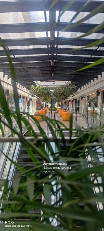 For Sale - Plaza Arkadia