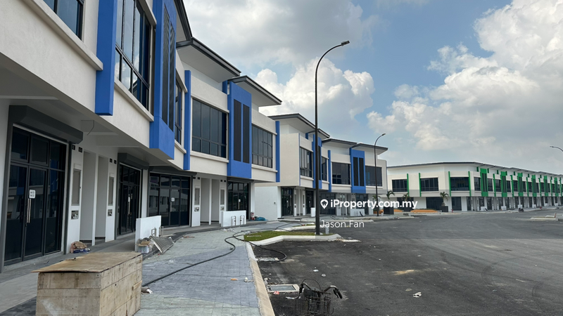 Shop / Office untuk Disewa di Seksyen 35, Shah Alam oleh Jason Fan - iProperty.com.my