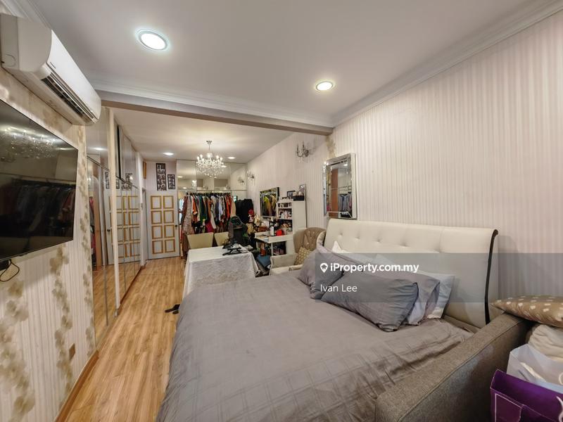 Rumah Berkembar untuk Dijual di Kelana Jaya, Petaling Jaya oleh Ivan Lee - iProperty.com.my