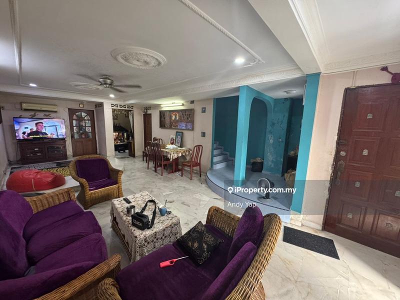 Terraced House for Sale in Bandar Country Homes, Rawang by Andy Yap - iProperty.com.my