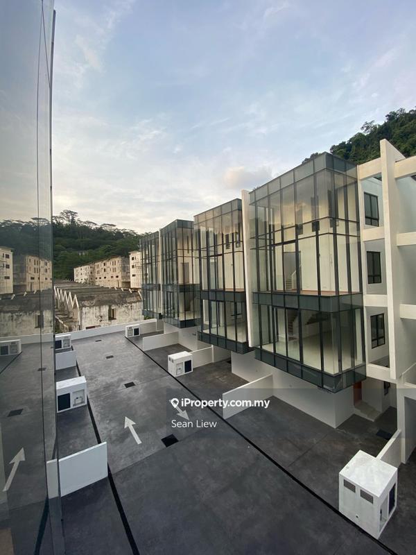 4-storey Terraced House for Sale in Damansara Perdana, Selangor by Sean Liew - iProperty.com.my