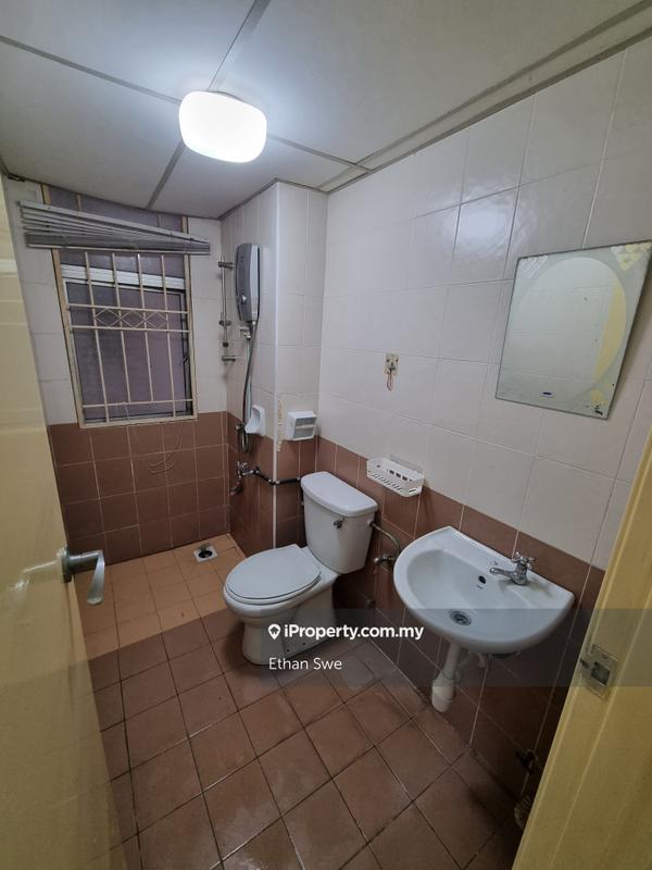 Condominium for Sale in Casa Prima Condominium by Ethan Swe - iProperty.com.my