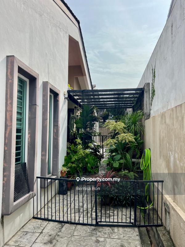 Rumah Berkembar untuk Dijual di SS 21, Damansara Utama, Petaling Jaya oleh Bernisa Bon - iProperty.com.my