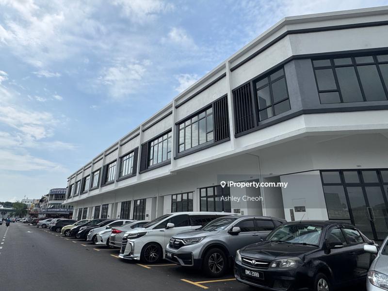 For Sale - [Facing Main Road] Bandar Bukit Tinggi, Jalan Batu Nilam 1, Klang