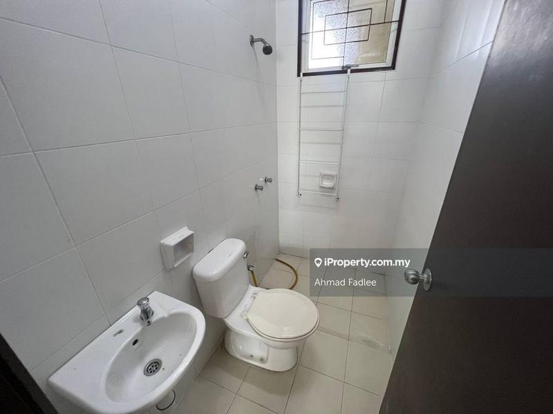 Bungalow House untuk Dijual di Kayangan Heights, Shah Alam oleh Ahmad Fadlee - iProperty.com.my