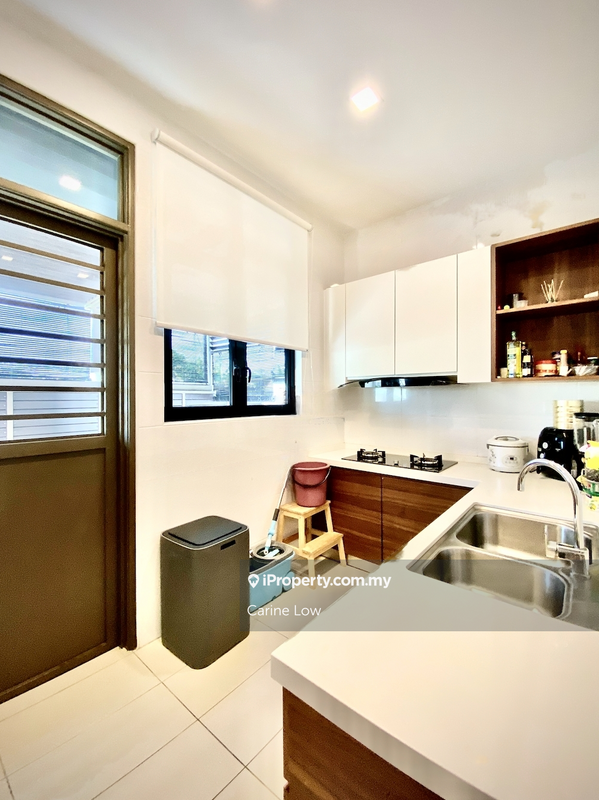 Rumah Berkembar untuk Dijual di Batu Feringghi, Penang oleh Carine Low - iProperty.com.my