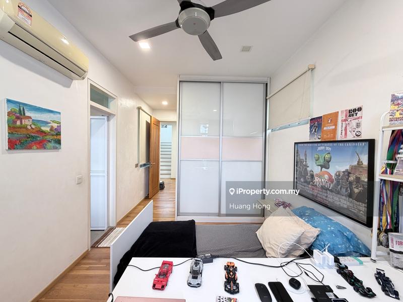 Rumah Berangkai 3 Tingkat untuk Dijual di Schubert, Symphony Hills, Cyberjaya oleh Huang Hong - iProperty.com.my