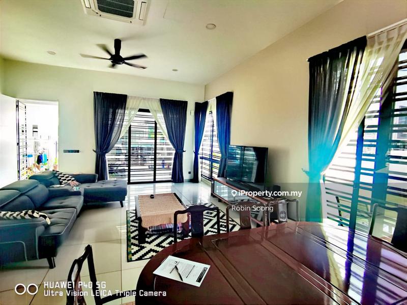 Rumah Berangkai 2.5 Tingkat untuk Dijual di Ujong Pasir, Melaka oleh Robin Soong - iProperty.com.my