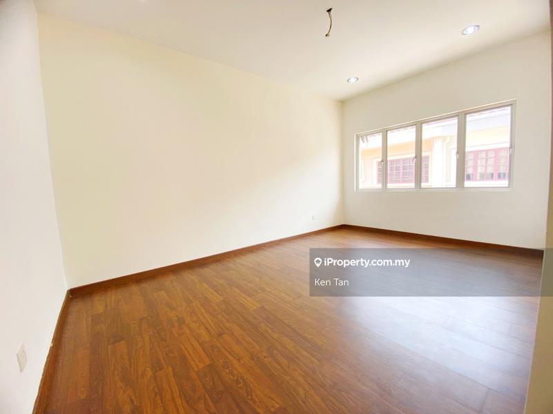 Bungalow House for Sale in Sunway Damansara, Kota Damansara by Ken Tan - iProperty.com.my