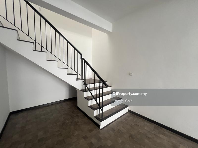 Rumah Bandar untuk Dijual di Taman Bukit Serdang, Seri Kembangan oleh Chestal Chin - iProperty.com.my
