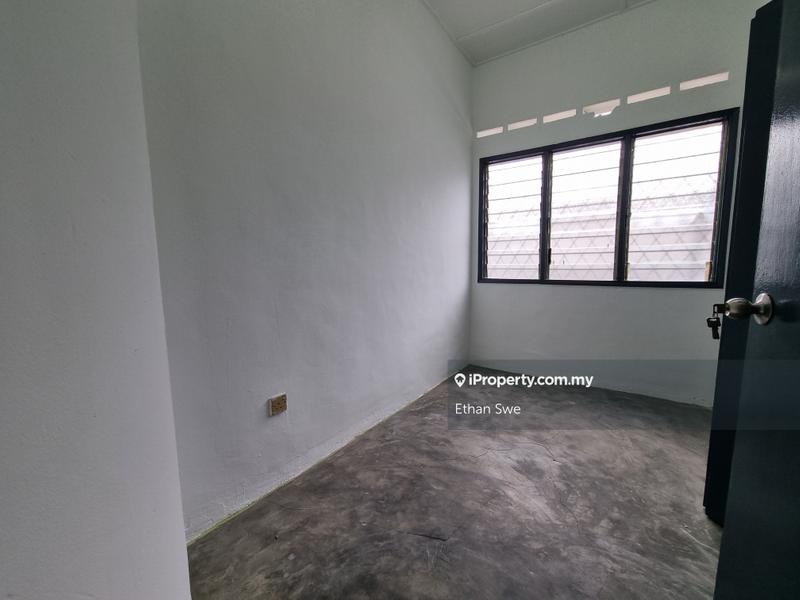 Rumah Teres 2-Tingkat untuk Dijual di 2-Storey, Taman Mulia Jaya, Ampang oleh Ethan Swe - iProperty.com.my