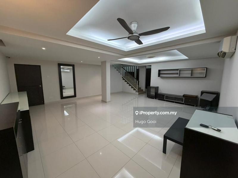 Rumah Berkembar untuk Dijual di Sejati Hill Villa, Twin Palms, Wira Heights, Bandar Sungai Long oleh Hugo Gooi - iProperty.com.my