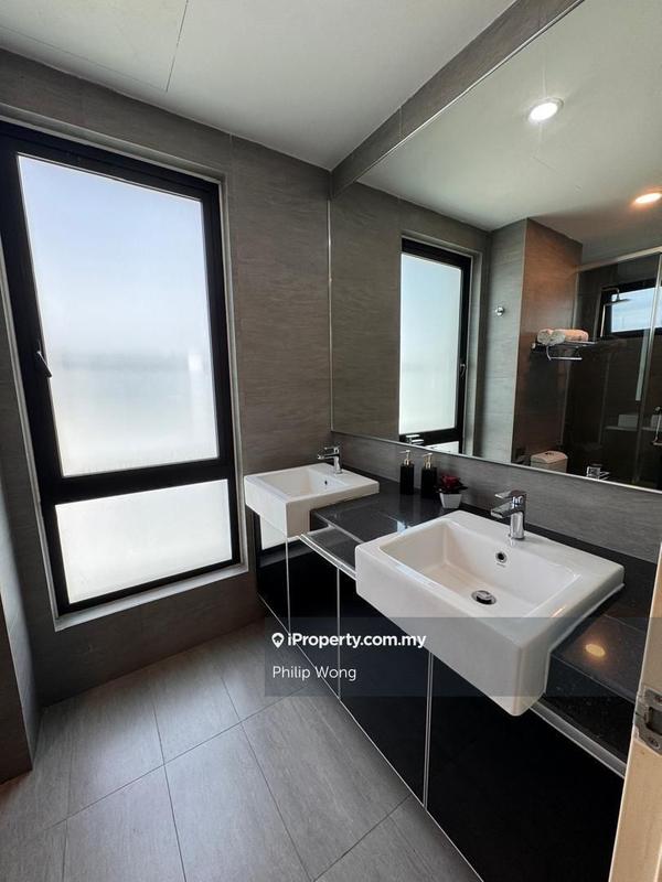 Townhouse for Sale in Taman Jinma, Seri Kembangan by Philip Wong - iProperty.com.my