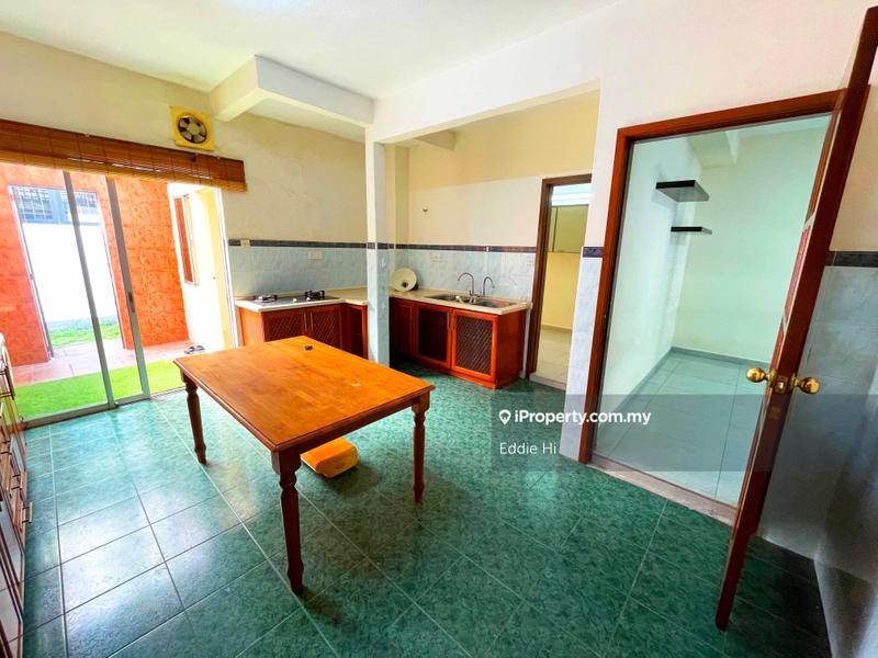 Rumah Berangkai 2 Tingkat untuk Disewa di Taman Tun Dr Ismail, Kuala Lumpur oleh Eddie Hi - iProperty.com.my