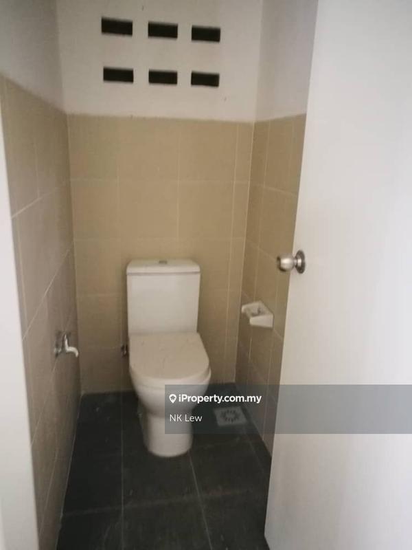 Shop for Rent in Taman Bukit Serdang, Seri Kembangan by NK Lew - iProperty.com.my
