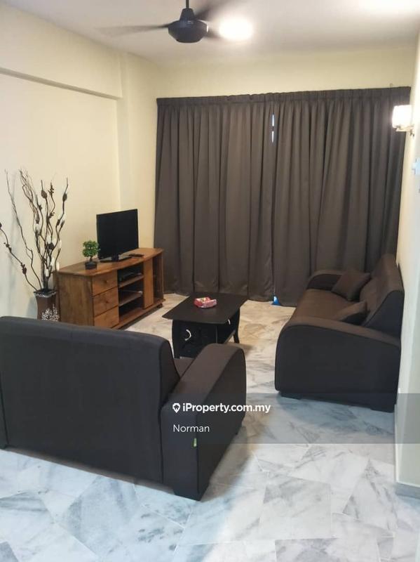 Apartment for Sale in Glory Beach Resort by Norman - iProperty.com.my