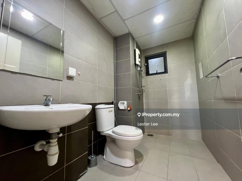 Residensi Servis untuk Disewa di Suria Residence oleh Lester Lee - Bathroom - iProperty.com.my