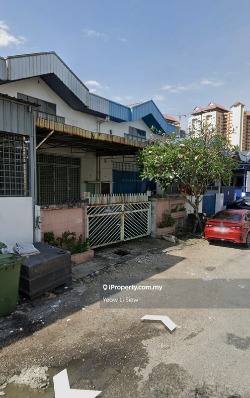 For Sale - Desa Tun Razak Endlot Adjoining 1.5 sty renovated