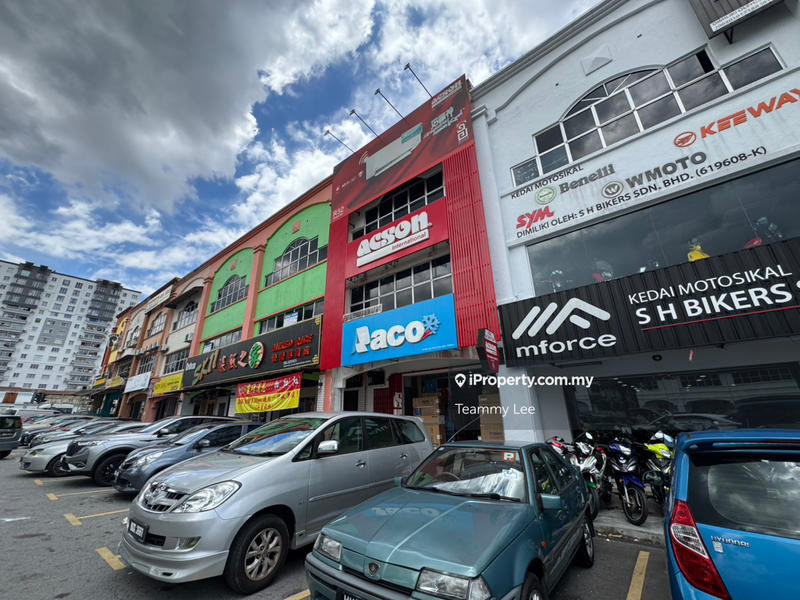 Shop / Office for Sale in Pusat Perdagangan Seri Kembangan, Seri Kembangan by Teammy Lee - iProperty.com.my
