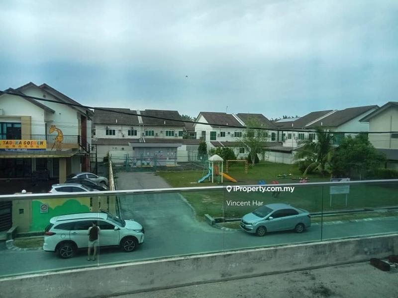 Rumah Berkembar untuk Dijual di Taman Permai 2, Sitiawan oleh Vincent Har - iProperty.com.my