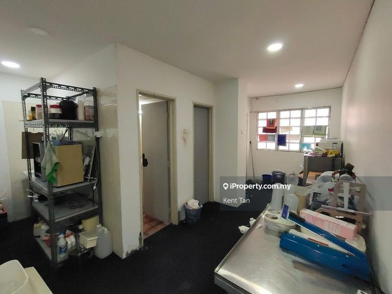 Shop for Sale in Taman Universiti Indah, Seri Kembangan by Kent Tan - iProperty.com.my