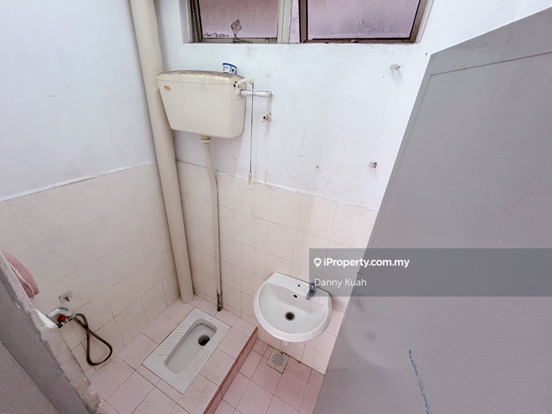 For Sale - Taman Cheng Ria